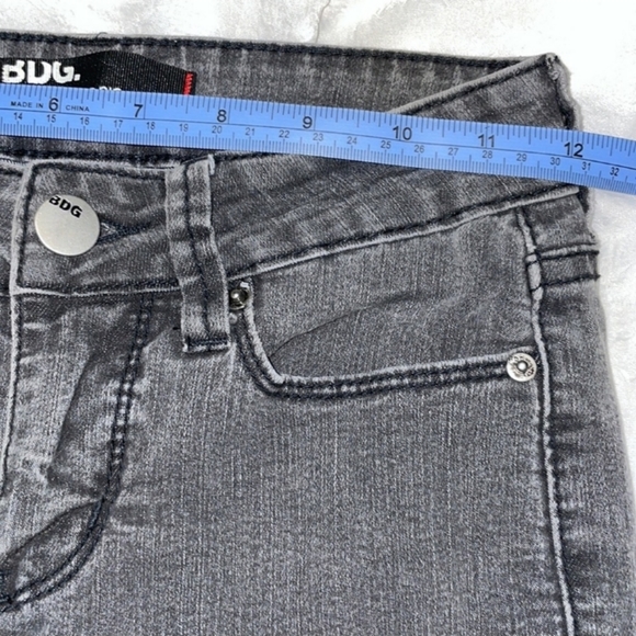 BDG Urban Outfitters Vintage Ankle Grazer Cigarette Jeans Size 25 - Picture 6 of 9